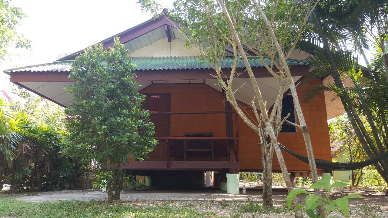 Happy Resort Khanom Exteriér fotografie